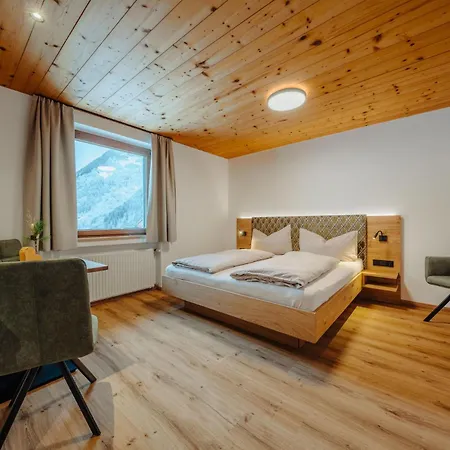 Haus Platina *